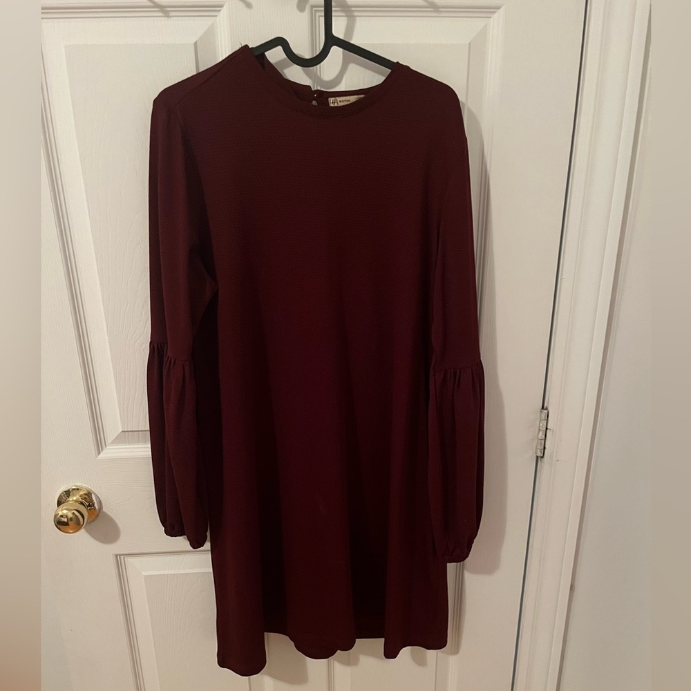 Gorgeous Burgundy a little large with Puff Sleeves